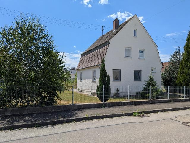 Schnuckliges Einfamilienhaus mit Potenzial in guter Lage Weißenhorns