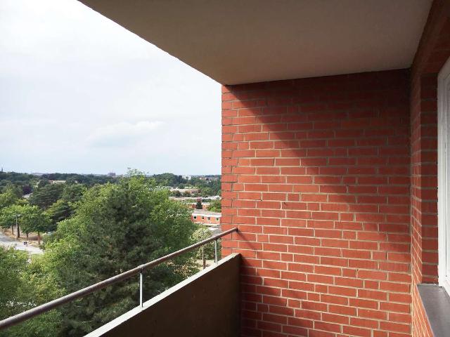 Schöne helle 2 Raum Wohnung mit Ausblick und inkl Garage