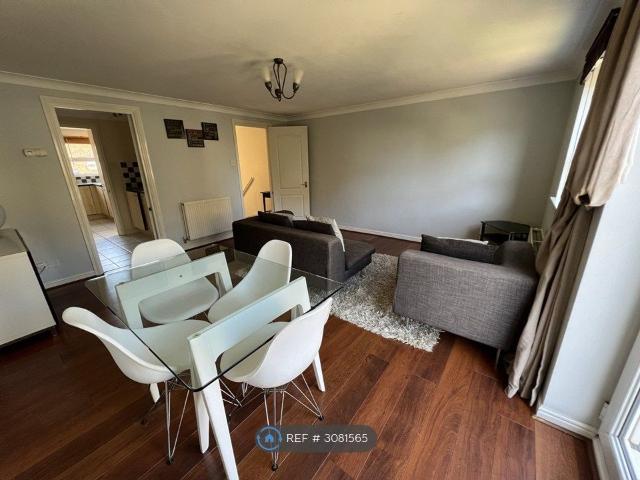 Schooner Close, London E14, 2 bed maisonette to rent, £2,450 pcm | PrimeLocation