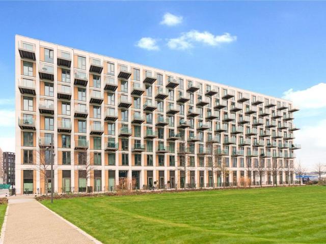 Schooner Road, London E16 1 bed flat to rent £2,250 pcm £519 pw