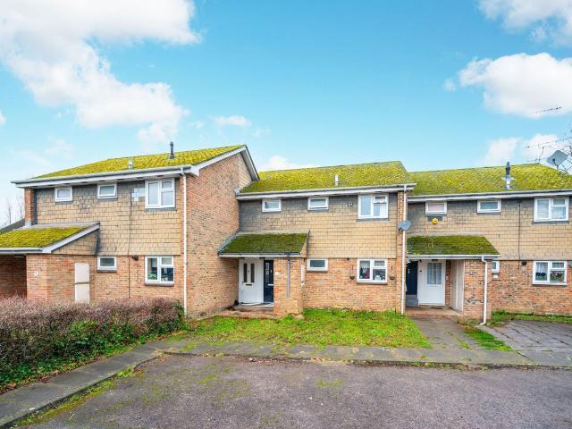 School Close, Guildford GU1, 1 bed flat to rent, £1,700 pcm | PrimeLocation