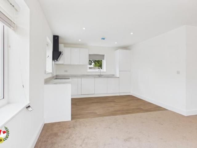 School Lane, Quedgeley GL2, 2 bed flat to rent, £1,195 pcm | PrimeLocation