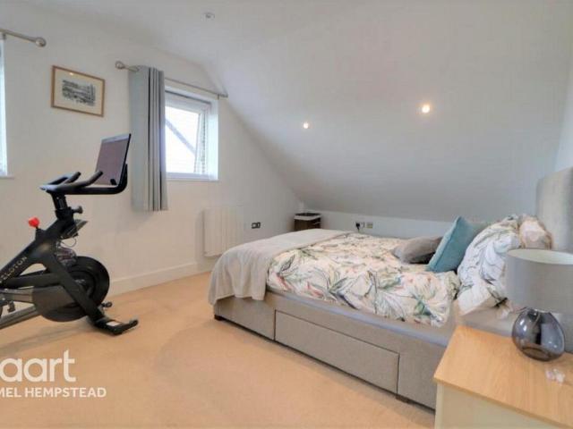 School Mead, Abbots langley 1 bed apartment to rent £1,295 pcm £299 pw