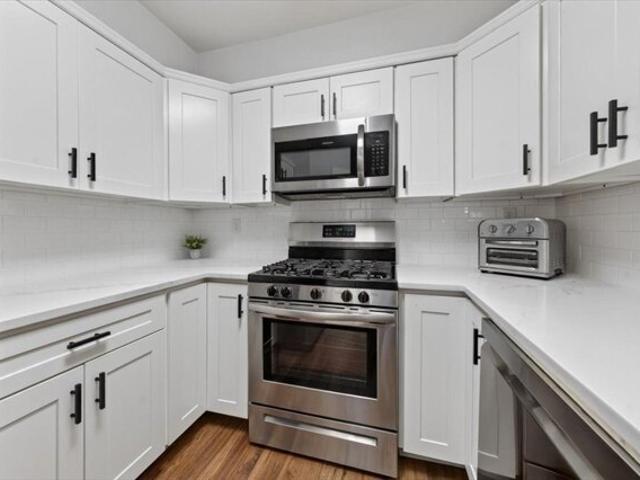 School St Apt,hull, Condo For Sale