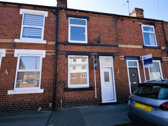 School Street, Castleford
