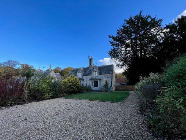 School Row, Stoke Rochford, Grantham 2 bed semi detached house to rent £925 pcm £213 pw