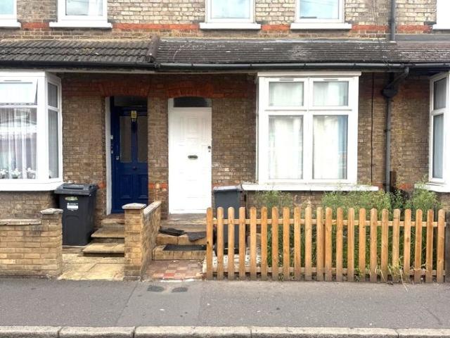 School Road, Hounslow TW3, 4 bed terraced house to rent, £2,475 pcm | PrimeLocation