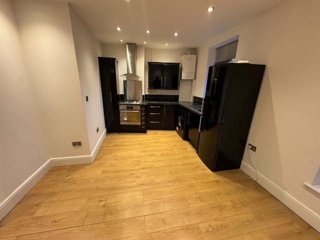 School Road, Sale M33, 1 bed property to rent, £875 pcm | PrimeLocation