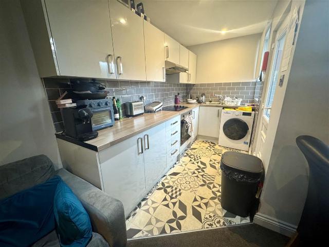 School Road, Sheffield S10, 4 bed shared accommodation to rent, £403 pcm | PrimeLocation