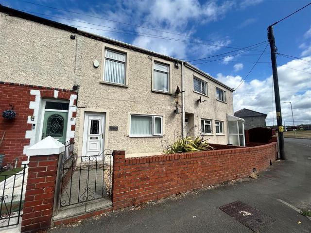 School Terrace, North Cornelly. 2 bed flat to rent £850 pcm £196 pw