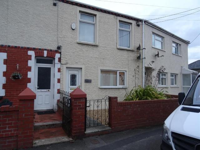 School Terrace, North Cornelly CF33, 2 bed flat to rent, £765 pcm | PrimeLocation