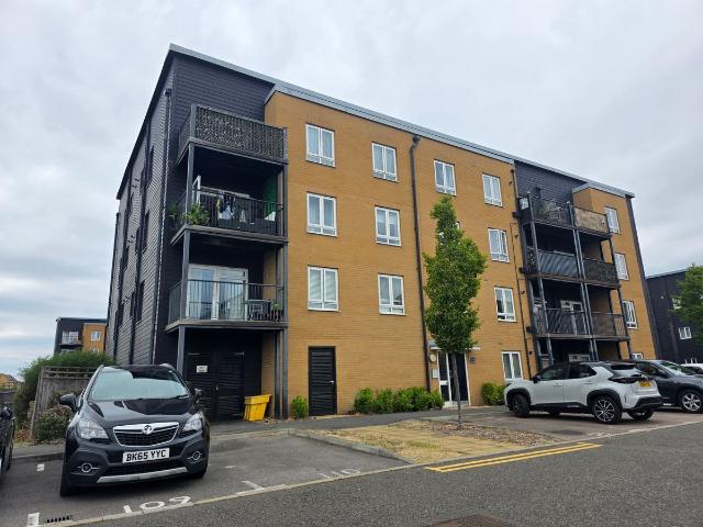 Schoolfield Road, West Thurrock RM20, 2 bed flat to rent, £1,350 pcm | PrimeLocation