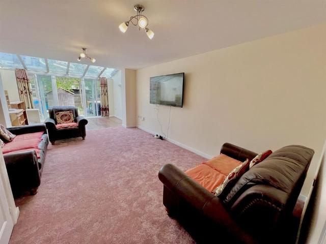 Schoolgate Drive, Morden