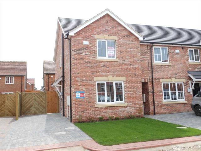 Scholars Walk, Brigg DN20, 2 bed town house to rent, £850 pcm | PrimeLocation