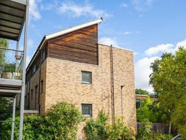 Scholars Walk, Cambridge, 3 Bedroom End