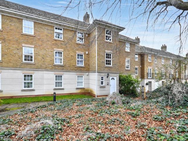 Scholars Court, Derngate, NN1 2 bed apartment to rent £995 pcm £230 pw