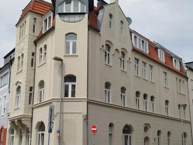Schön und geräumig im Altbau