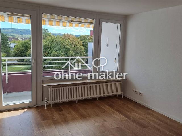 Schön geschnittene 3 Zimmer Wohnung mit Balkon