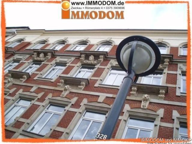 Schön geschnittene 3 Zimmer Wohnung mit Personenaufzug, BALKON und Gäste WC zu vermieten!