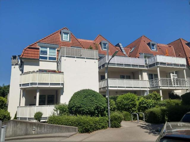 Schön geschnittene 1 Zimmer Wohnung mit Terrasse und TG an der Grenze zu Eimsbüttel