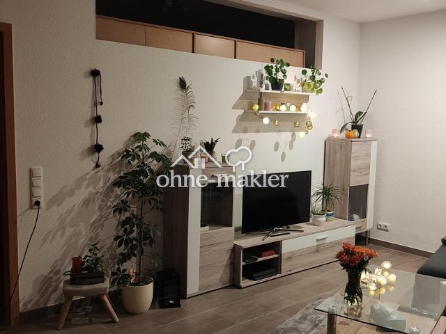 Schön geschnittene 2 Zimmer Wohnung mit Einbauküche in ruhiger Lage nahe Bahnhof