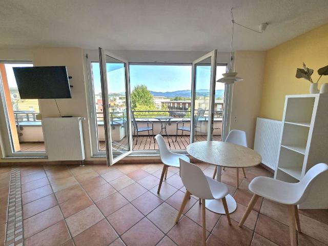 Schön möblierte 1 Zimmer Apartment in Freiburg mit traumhafter Aussicht!