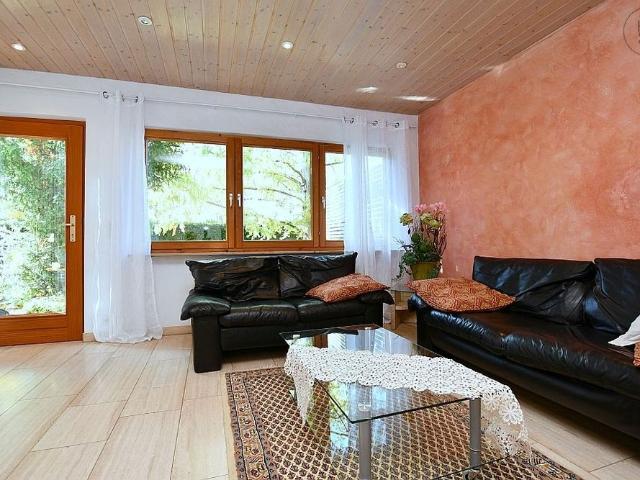 Schön möblierte Wohnung in Stuttgart Plieningen, fussläufig zu Kelley Barracks