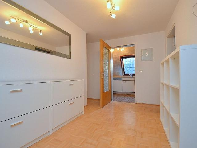 Schön möblierte Wohnung mit Balkon und TG Stellplatz in Stuttgart Bad Cannstatt