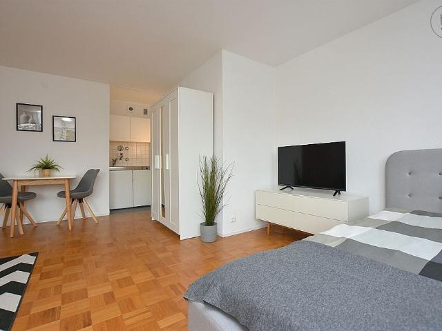 Schön möbliertes Apartment mit Balkon in Stuttgart Möhringen