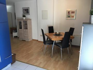 Schön möbliertes Balkonapartment direkt an der Ruhr – zeitwohnen.de