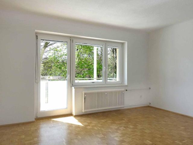 Schön renovierte 3 Zimmer Wohnung in bester Lage