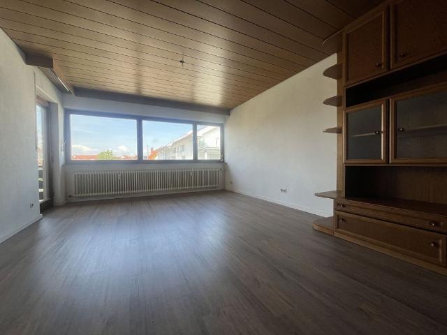 Schönaich: 4,5 Zimmer Wohnung in guter Lage