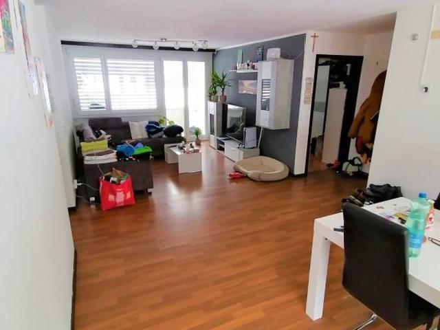 Schöne 3.5 Zi Wohnung zu vermieten