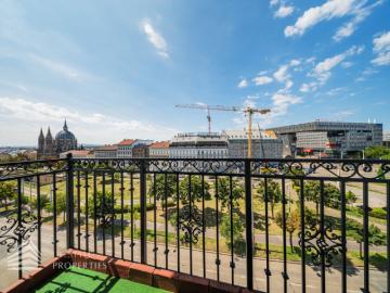 Schöne 4 Zimmer Wohnung mit Balkon, Nähe Westbahnhof