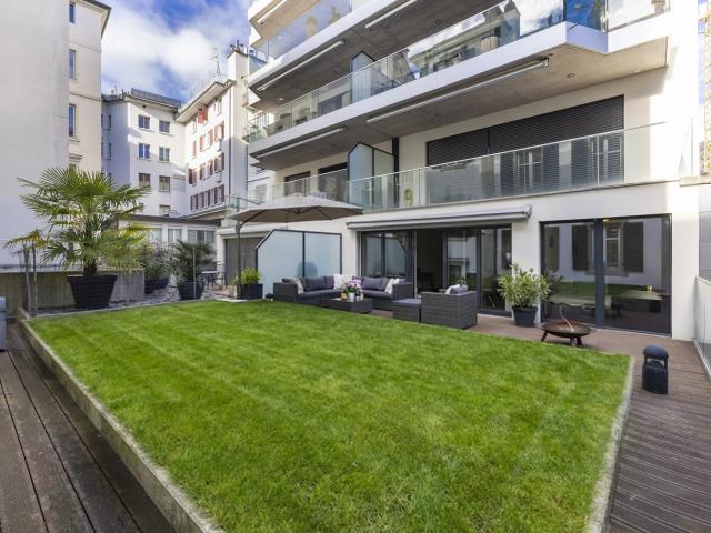 Schöne 3,5 Zimmer Wohnung im Stadtzentrum mit großer Terrasse