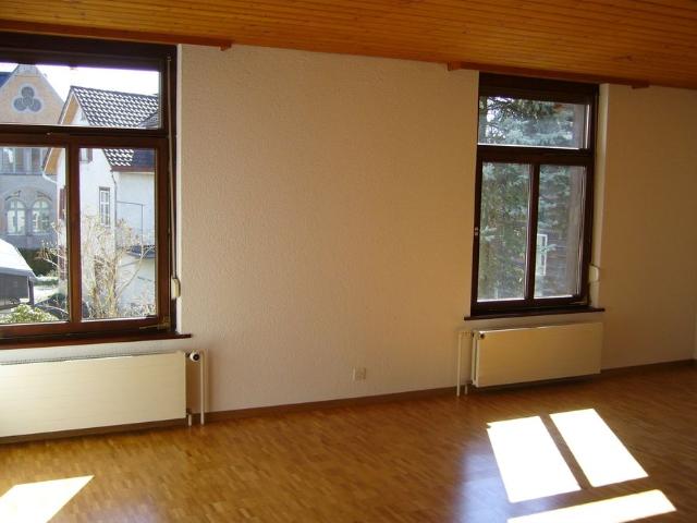 Schöne 3.5 Zimmer Wohnung im 1.OG im Zentrum von Rebstein