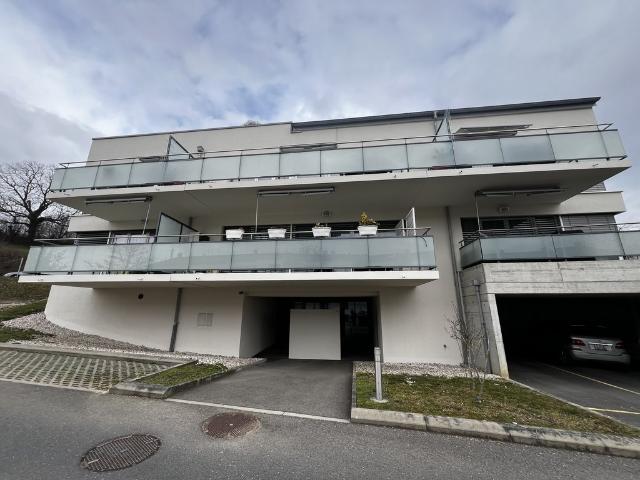 Schöne 3,5 Zimmer Wohnung in Penthalaz