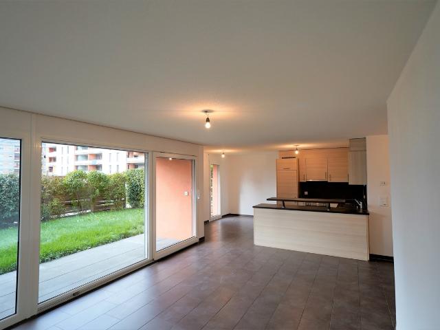 Schönes 3.5 Zimmer Apartment mit Garten