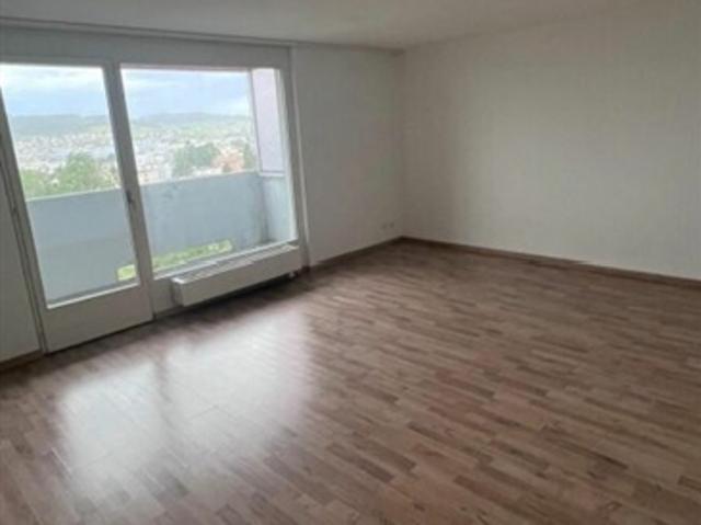 Schöne 3 1/2 Altbau Wohnung