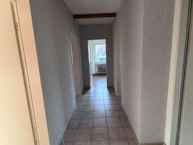 Schöne 3 ZKB mit Balkon, EBK und Kellerraum