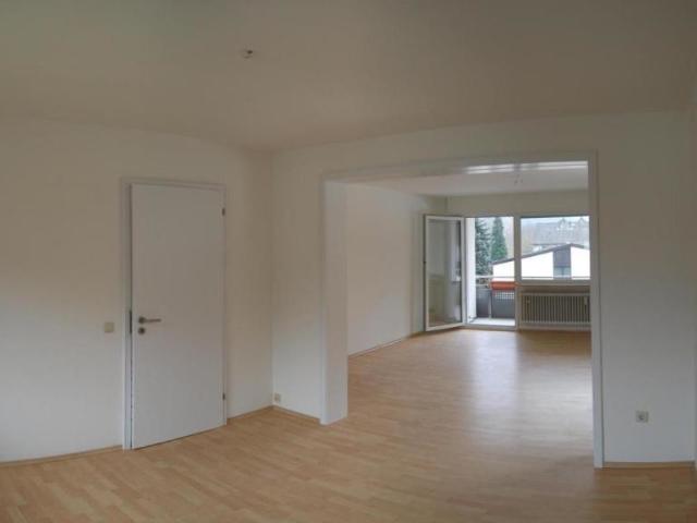 Schöne 3 ZKB Wohnung mit Balkon in ruhiger Lage