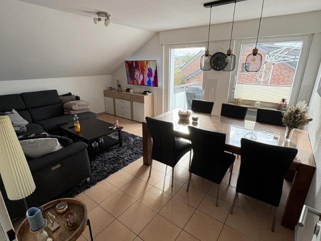Schöne 3 Zi. Wohnung mit großen Südwest Balkon ruhige Lage, Zentrumsnah