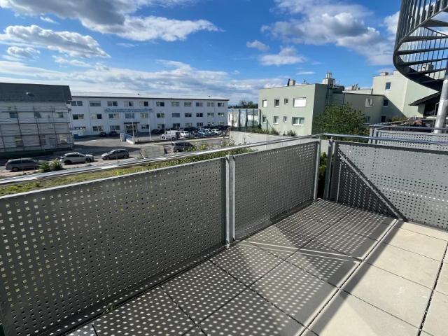Schöne 3 Zimmerwohnung mit Balkon KOTTINGBRUNN