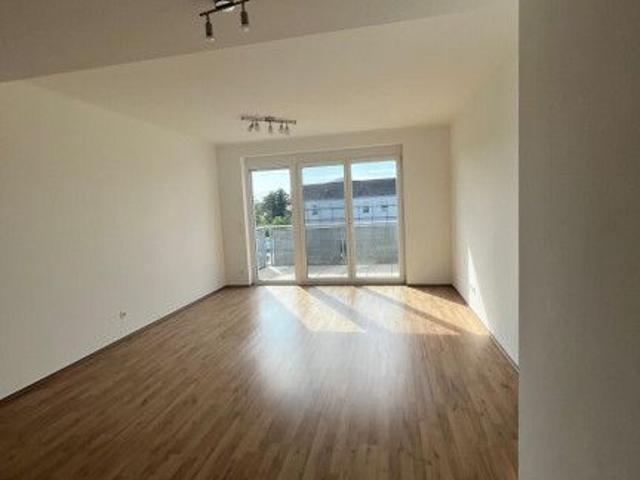 Schöne 3 Zimmerwohnung mit Balkon KOTTINGBRUNN