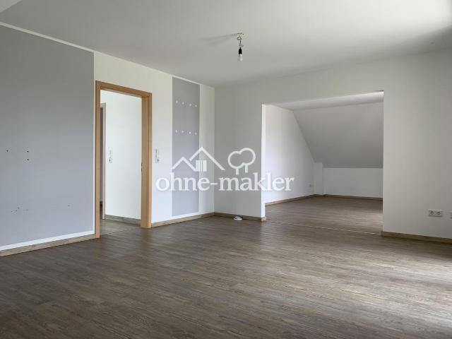schöne 3 Zimmerwohnung mit Einbauküche/Diele/Bad in ruhiger Lage in Kerpen Sindorf zu vermieten
