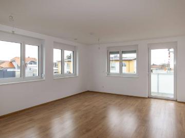 Schöne 3 Zimmerwohnung mit ostseitigen Balkon