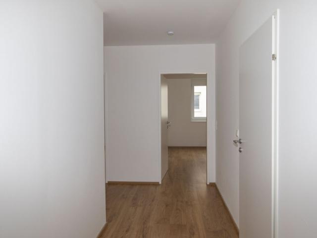 Moderne Geförderte Wohnung mit Ostseitigen Balkon