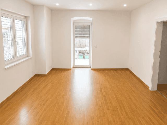 Schöne 3 Zimmer Gartenwohnung in zentraler und ruhiger Lage in Wattens