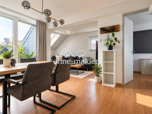 Schöne 3 Zimmer Dachgeschosswohnung mit Südbalkon in der Südstadt – Nachmieter zum 01.12. gesucht