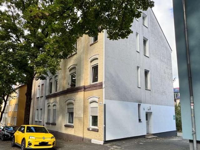 Schöne 3 Zimmer DG Wohnung Nähe Stadtpark zu vermieten!